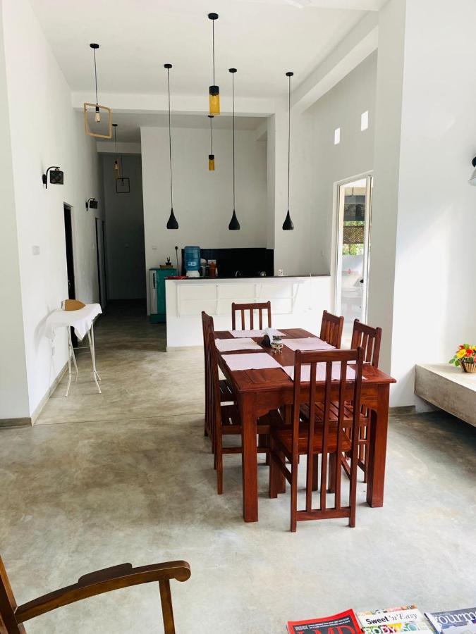 Everdew Kandy Rooms Buitenkant foto