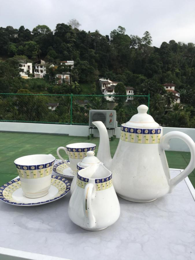 Everdew Kandy Rooms Buitenkant foto